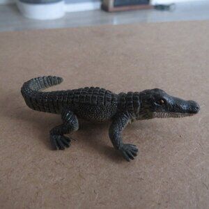 Collectible Safari Ltd Wildlife Crocodile Figurine